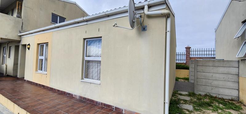 3 Bedroom Property for Sale in Sunset Glen Western Cape